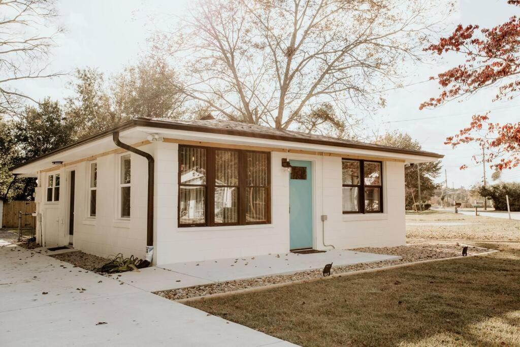 Vila The Turquoise Door Modern Rustic In Town Of Lexington Exteriér fotografie